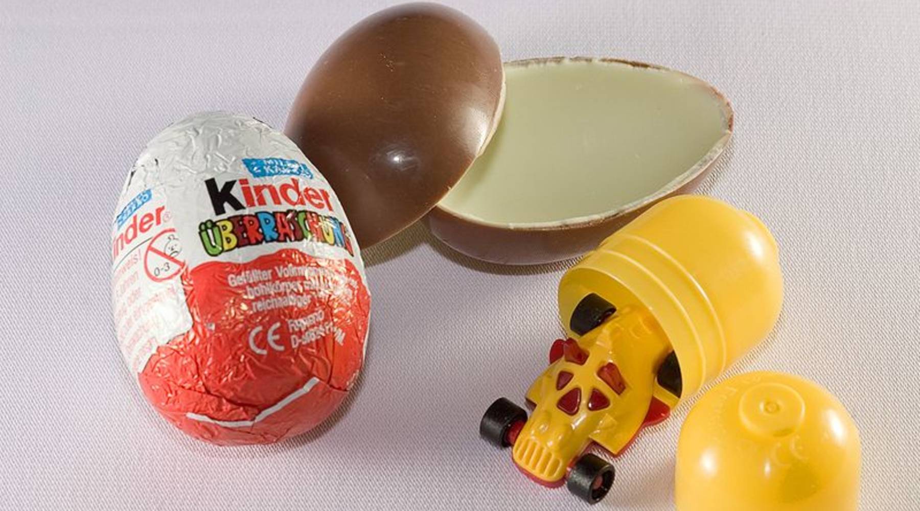 chocolate eggs with toys inside 