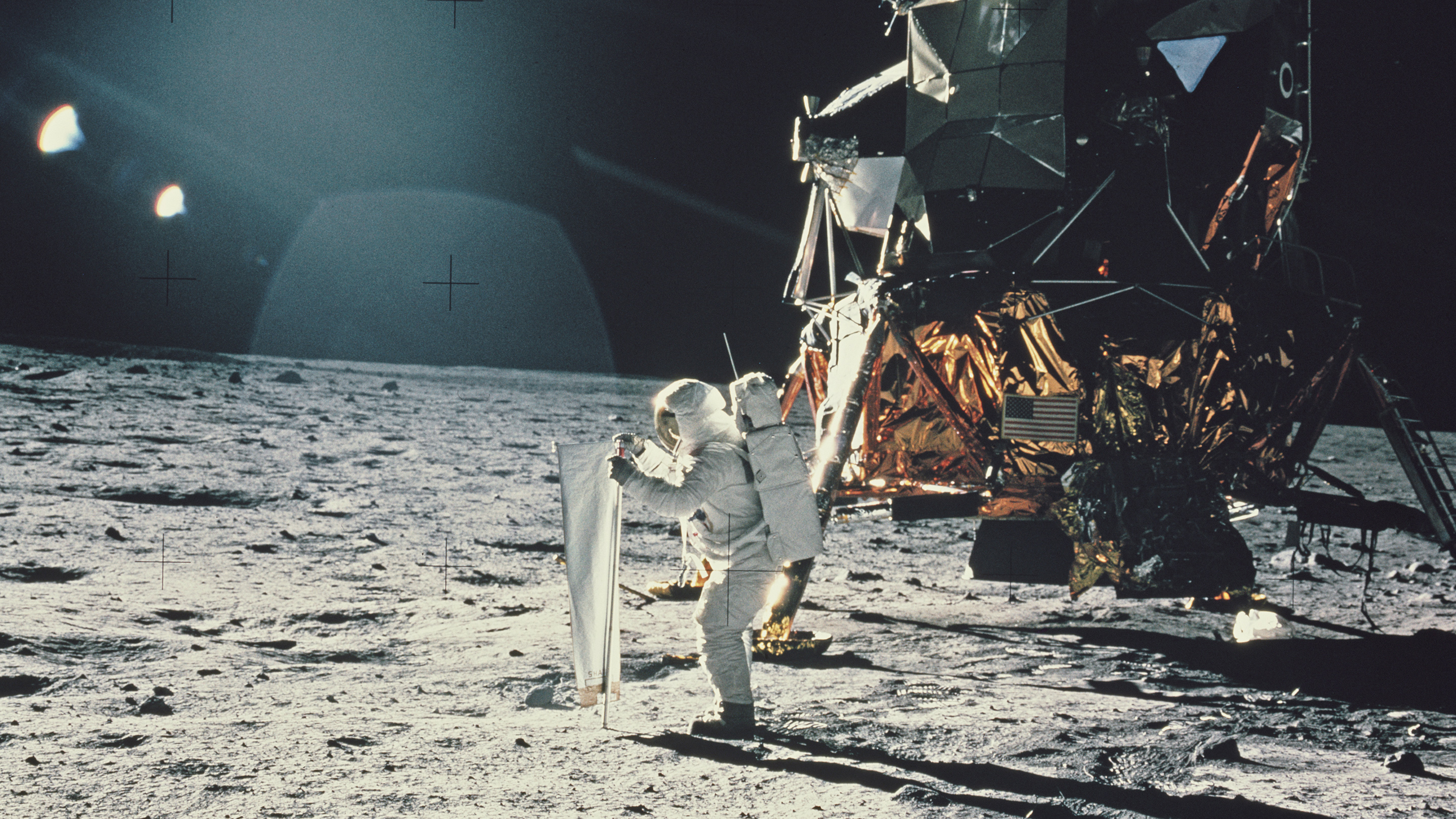 1 вступил на луну. Апполо 11 на Луне. Миссия Аполлон 11.