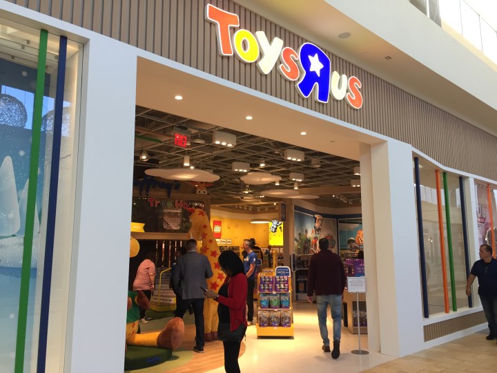 Toys R Us Opens Second Store With A Focus On Experiences