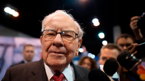 Warren Buffett S Berkshire Acquires Natural Gas Assets From