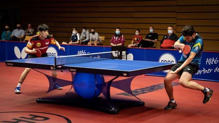 The final match of the Düsseldorf Masters table tennis competition.