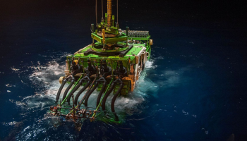 Patania II is GSR’s seabed mining robot with hoses that suck up polymetallic nodules. Here, it’s being lowered into the Pacific so that it can roam the seabed in spring 2021.