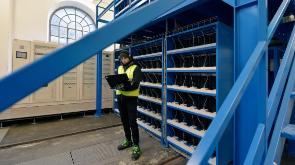 China's exiled crypto machines fuel global mining boom - Financial Times