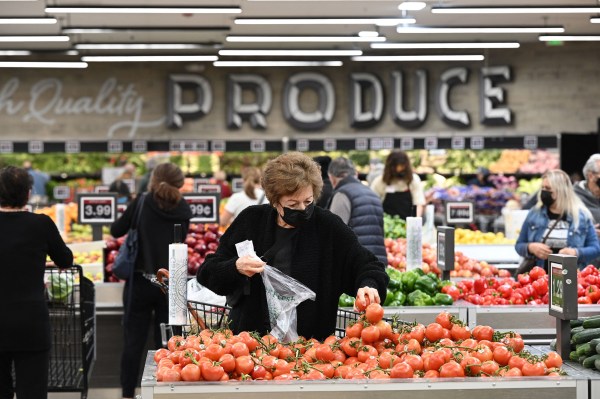 How do grocery stores make money with low profit margins