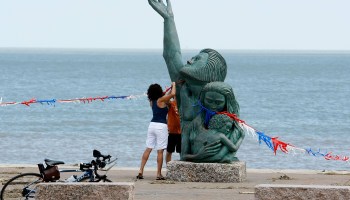 A sculpture that commemorates Galveston's hurricane of 1900.
