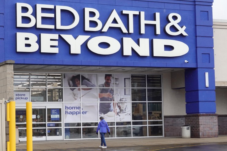 Customers shop at a Bed Bath & Beyond store in Forest Park, Illinois.